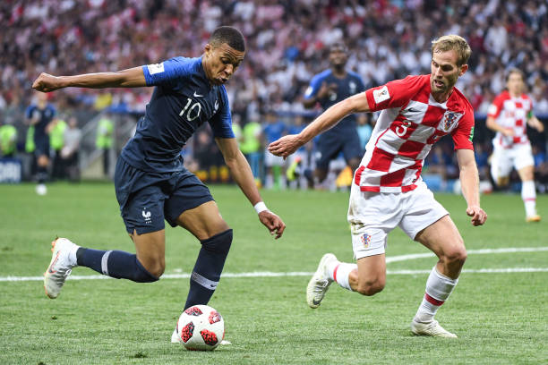 科雷亚紧随 科雷亚紧随