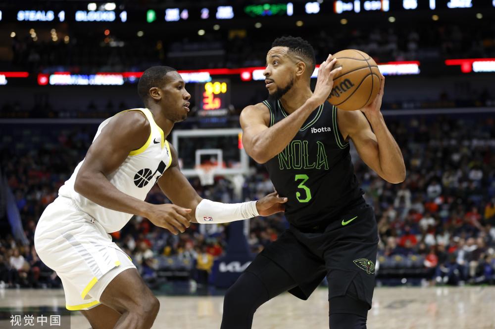 受媒体采访 受媒体采访